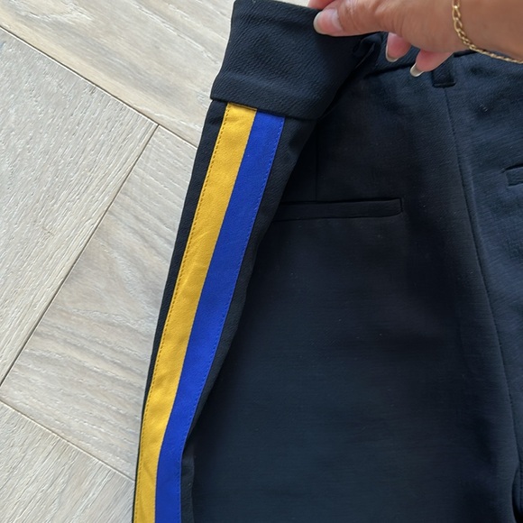 Aritzia Pants size 00 in black - Picture 3 of 4